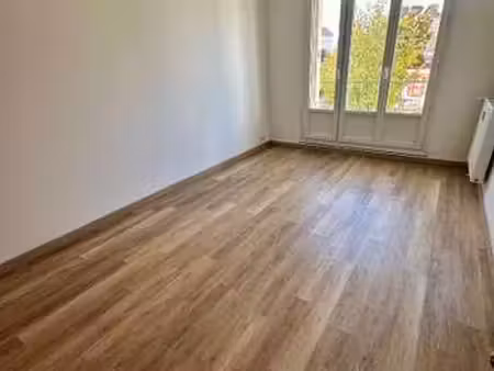 location appartement 2 pièces à mondeville (14120) : à louer 2 pièces / 43m² mondeville
