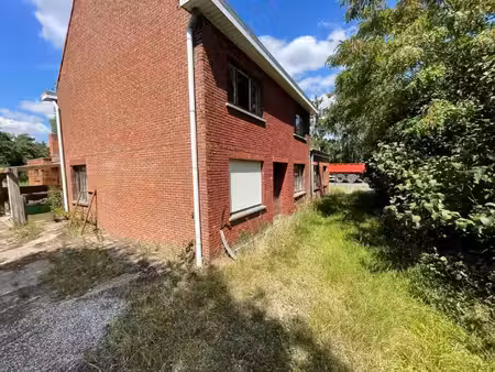 dubbele woonst op 3000m² met uitzicht op natuur en water