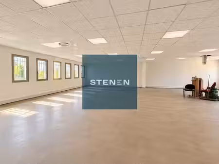 location bureaux la penne sur huveaune 13821 110m² à 240m²