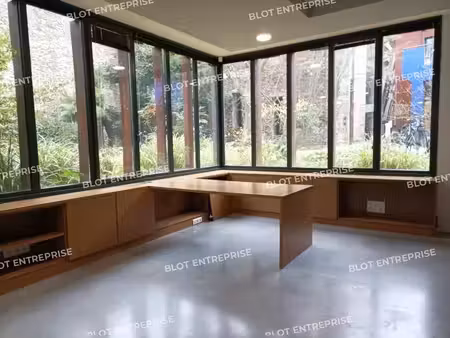 location bureaux nantes 44000 109m²