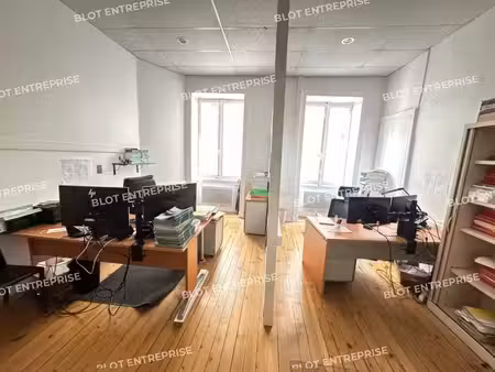 location bureaux nantes 44000 160m²