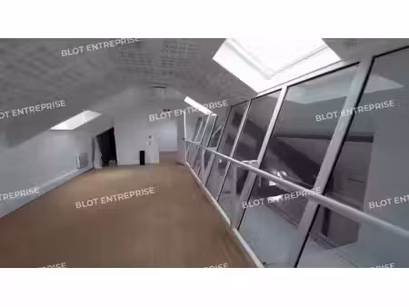 location bureaux nantes 44000 200m²