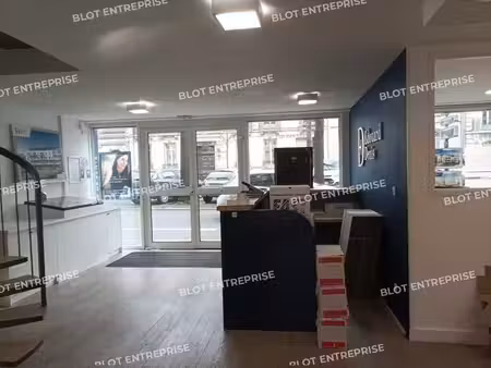 location bureaux nantes 44000 258m²