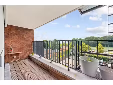 instapklaar 2-slaapkamerappartement met zuidoostterras.