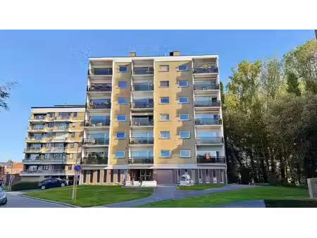 ruim en lichtrijk appartement met garage  terras en open zicht
