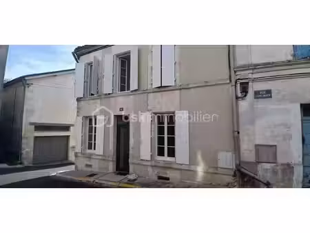 maison de 80 m² à barbezieux-saint-hilaire