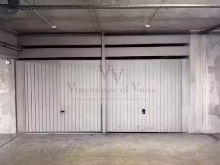 vente parking 12 m² à montreuil (93100)  29 900 €