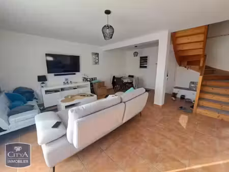 maison à louer 4 pièces 81.03 m² - royan (17) - 910€
