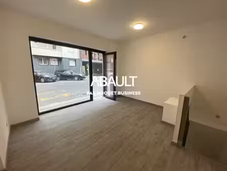 location local commercial 30m² toulouse 31400