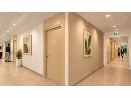 location local professionnel 86m² st jean de vedas 34430