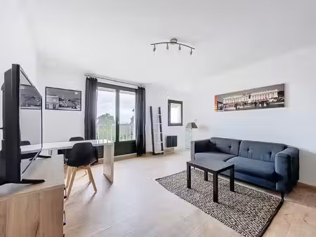 rue du petit arbois - (disponibilite mi novembre)