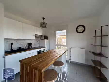 appartement à louer 2 pièces 47.39 m² - fleury-les-aubrais (45) - 700€