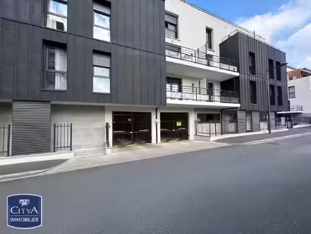 parking à louer - orléans (45) - 67€