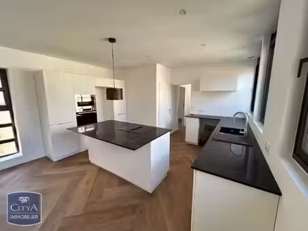maison à louer 4 pièces 105.83 m² - cholet (49) - 1 050€