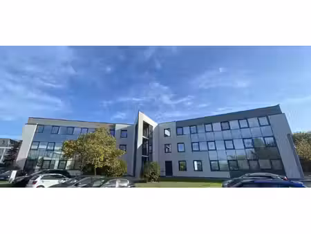 location local professionnel 1 708m² ecully 69130