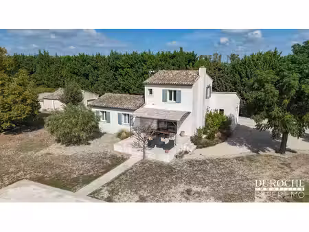 caderousse - maison de campagne rénovée 132 m² – terrain 4 680 m² avec dépendances