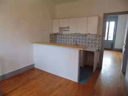 location appartement 1 pièce 41m² vonnas 01540