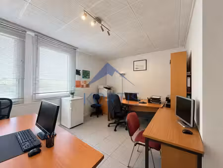 location local professionnel 46m² venissieux 69200