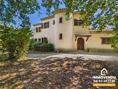 maison 201 74² terrain 1.781m² piscine - la gaude