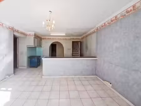 vente appartement 4 pièces 123 m² à la verdière (83560)  107 000 €