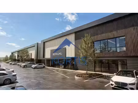 location local commercial 3 370m² anse 69480