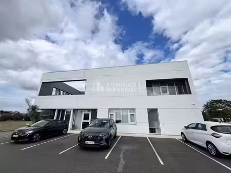 vente bureaux beychac et caillau 33750 626m²