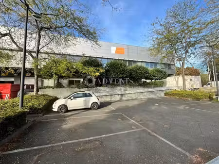 location bureaux saint denis 93300 301m²