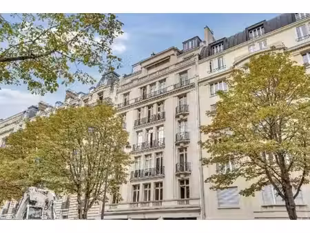 location bureaux paris 75008 64m² à 899m²