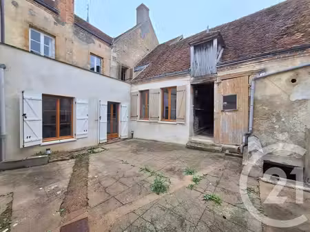 maison à vendre - 4 pièces - 95 m2 - chateaumeillant - 18 - centre
