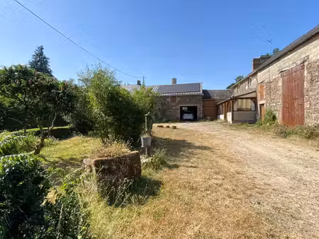 proche forêt d'ecouves - ancien corps de ferme sur 8700 m²