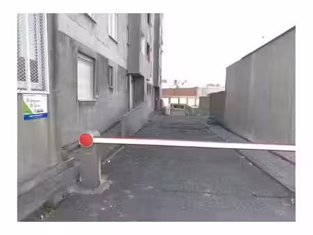 garage à louer à boulevard edmond machtens 1 molenbeek-saint-jean (vbe79496)