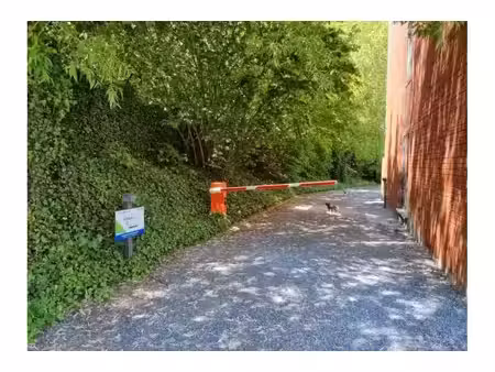 garage à louer à rue de l'orjo 56 jambes (vbe79508)