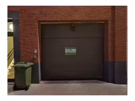 garage à louer à rue meyers-hennau 5 laeken (vbe79614)