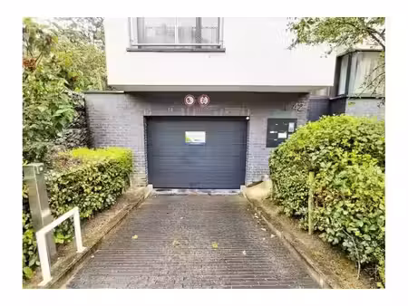 garage à louer à rue maurice charlent 42 auderghem (vbe79475)