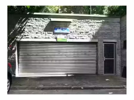 garage à louer à rue mont du chêne 14 etterbeek (vbe79584)