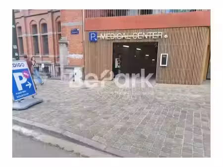 garage à louer à avenue adolphe buyl 110 ixelles (vbe79372)