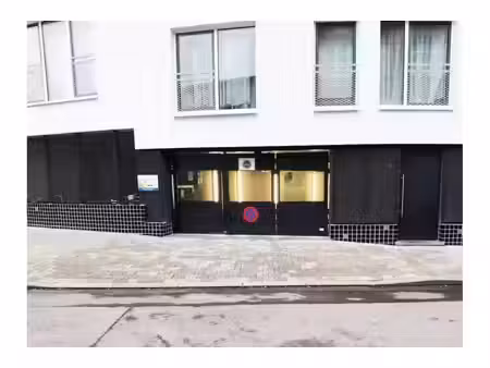 garage à louer à rue des faînes 242 neder-over-heembeek (vbe79382)