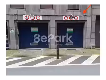 garage à louer à rue de la charité 34 saint-josse-ten-noode (vbe79497)