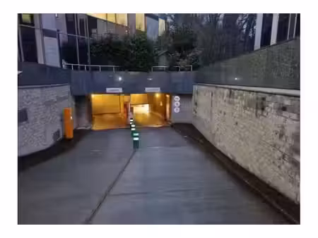 garage à louer à avenue herrmann-debroux 42 auderghem (vbe79484)