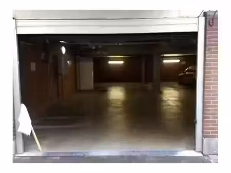 garage à louer à rue armand campenhout 77 ixelles (vbe79438)