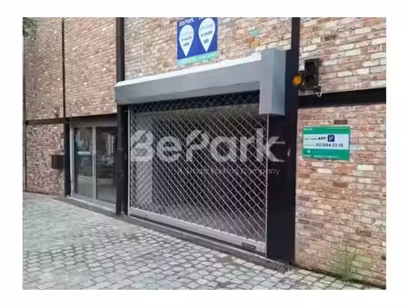 garage à louer à rue du miroir 22 bruxelles (vbe79608)