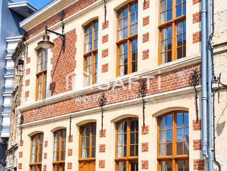 un bien  plusieurs destinees - maison de caractere du xviiième siecle