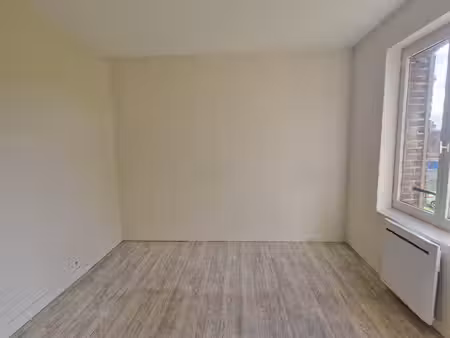 studio au 1er etage