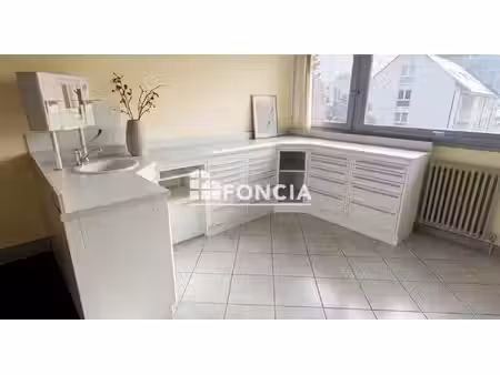 centre-ville de saint-jean-de-maurienne - appartement 3 pièces en rez-de-chaussée – idéal 