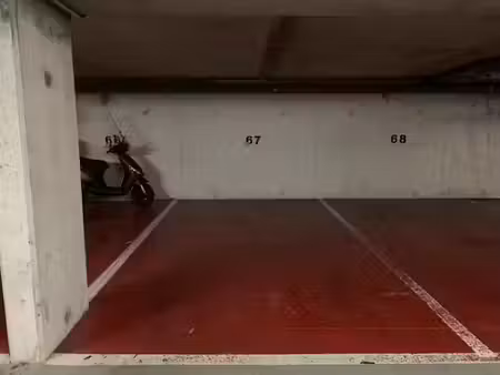 location parking à bagnolet (93170)  69 €
