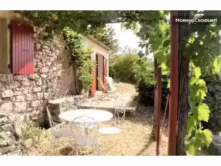 location meublée maison 1 pièce 30 m² à barjols (83670)  890 €