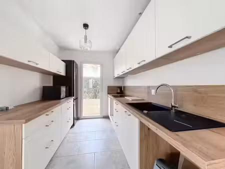 location meublée villa 4 pièces 83.63 m² à la seyne-sur-mer (83500)  1 426 €