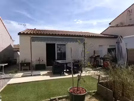 location villa 4 pièces 100 m² à lieuran-lès-béziers (34290)  1 150 €