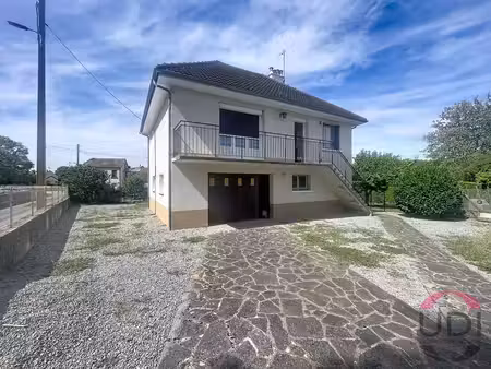 maison avec jardin et sous-sol