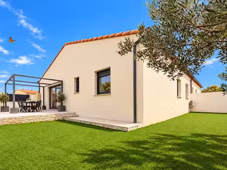 vente villa 4 pièces 98 m² à saint-nazaire-d'aude (11120)  270 000 €